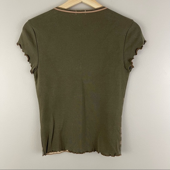 !SOLD! FANG Vintage Y2K Green Camo V Neck Flutter Sleeve Butterfly Graphic Tee - Picture 7 of 8